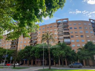 Affitto Appartamento in Valdepasillas - La Paz - Huerta Rosales. Vivienda de 4 dormitorios en alquiler con cocina amueblada y pla