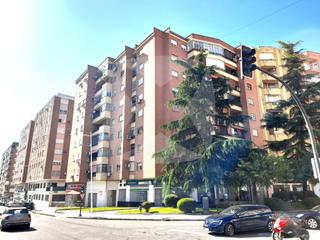 Location Local commercial  Avenida juan pereda pila. Local comercial adaptado en alquiler en el centro de badajoz