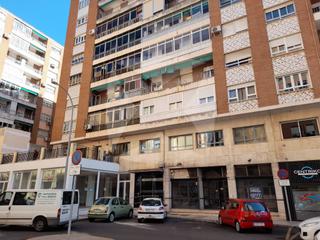 Location Local commercial  C. héroes de cascorro. Local en alquiler adaptado para hostelería en zona centro