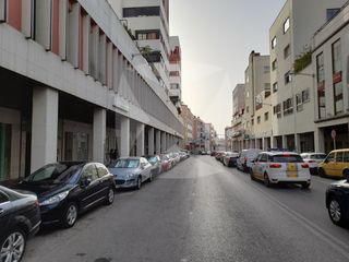 Local Comercial  Av. juan carlos i rey de españa, 13. Local comercial o despacho en venta y alquiler, zona centro de b