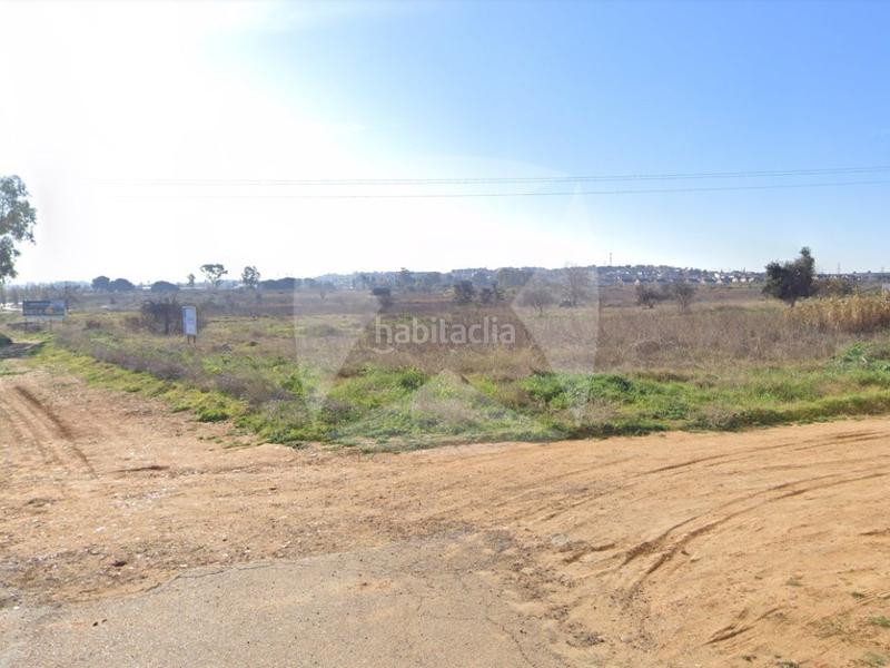 Foto 11fd7c02-b648-4f8e-bc7f-fc5d6da48d8f. Terreny residencial a Maria Auxiliadora - Barriada de Llera Badajoz