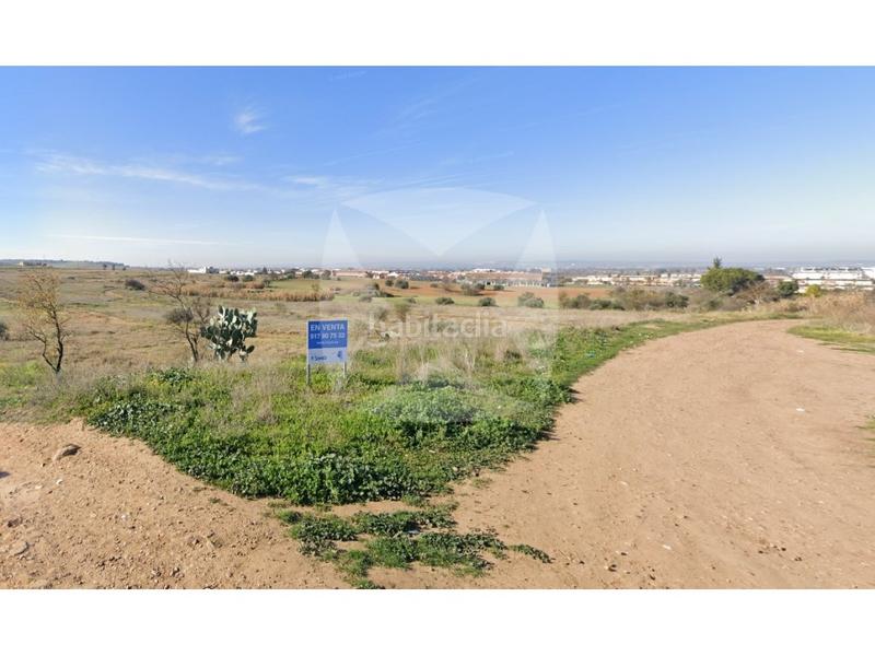 Foto 256086c9-b7b6-4d34-bd2a-c9e5f139b325. Terreny residencial a Maria Auxiliadora - Barriada de Llera Badajoz