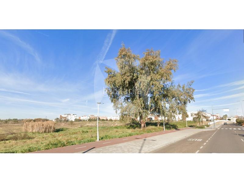 Foto 7a58b373-e38d-4167-9b08-ee444475f903. Terreny residencial a Maria Auxiliadora - Barriada de Llera Badajoz