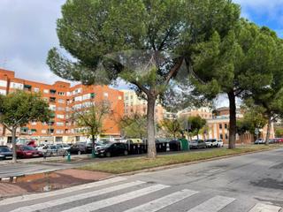 Aparcament cotxe  Calle godofredo ortega y muñoz. Plaza de garaje en venta. zona valdepasillas.