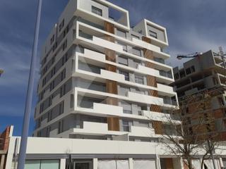 Miete Etagenwohnung in Avenida Elvas. Apartamento en alquiler de 2 dormitorios con plaza de garaje en