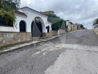 Xalet  Calle ordesa. Chalet independiente en venta en las vaguadas con piscina privad