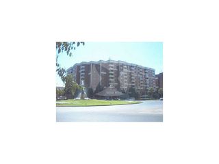 Location Parking voiture  Calle eladio salinero de los santos. Plaza de garaje en alquiler. zona valdepasillas