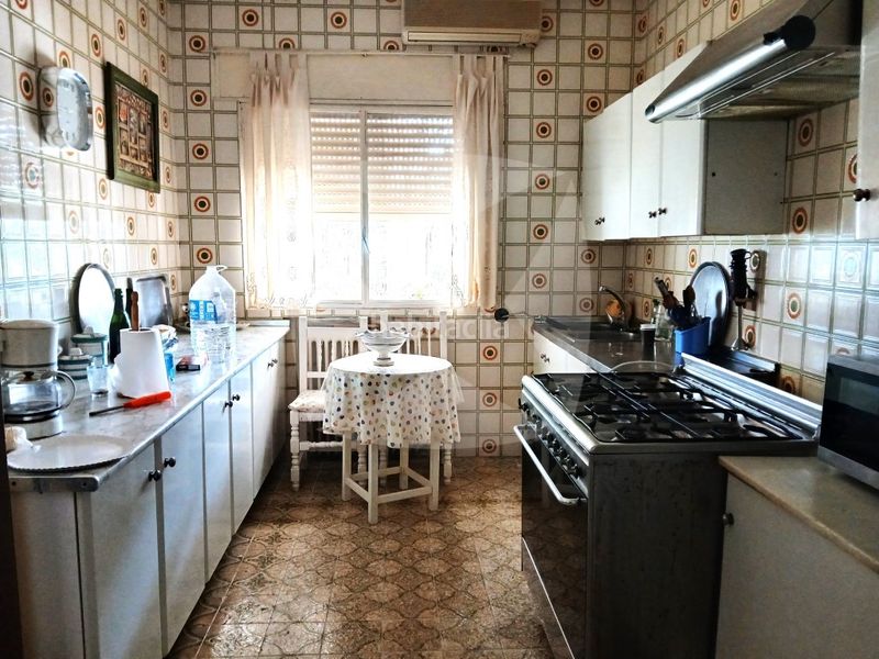 Foto 8f292268-8bae-44fa-a9d0-1eeee75c52d1. Xalet amb aparcament piscina a Campus Universitario Cáceres