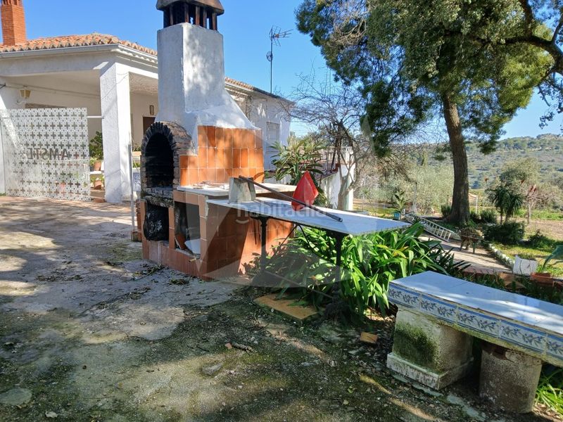 Foto ff7c5365-9349-44f6-a220-c1828fcdd1b2. Xalet amb aparcament piscina a Campus Universitario Cáceres