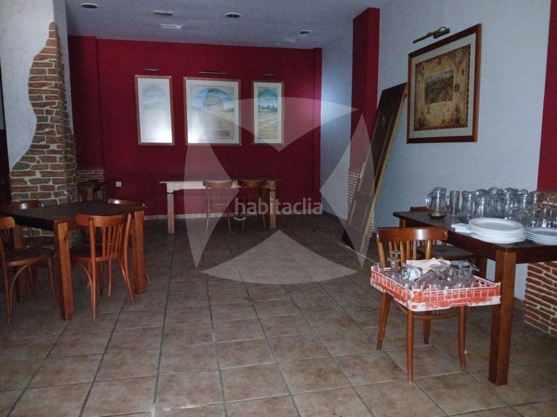 Foto 43a67452-2198-4d9b-90bc-7be843380912. Local comercial local adaptado para hosteleria en venta. zona barriada de llera en Badajoz