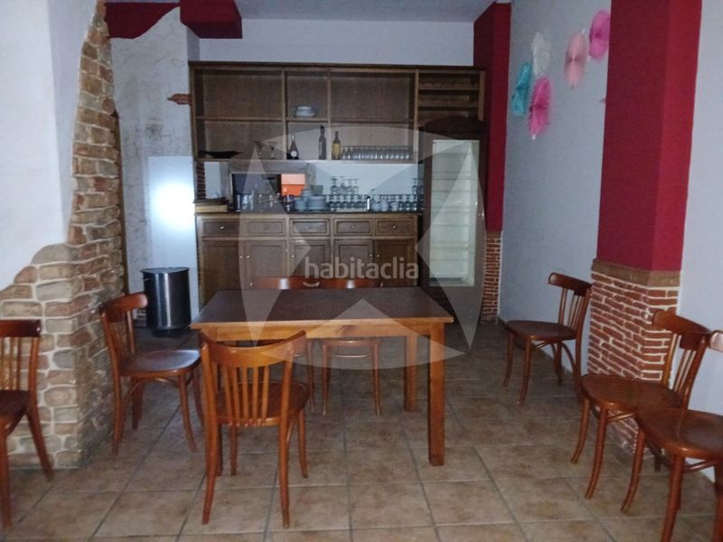Foto 7bb0c2b6-c21b-4a60-b2ea-fb189512365e. Local comercial local adaptado para hosteleria en venta. zona barriada de llera en Badajoz