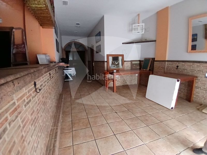 Foto c94fd0ab-1f85-4a5c-9ff5-55089d8feba6. Local comercial local adaptado para hosteleria en venta. zona barriada de llera en Badajoz