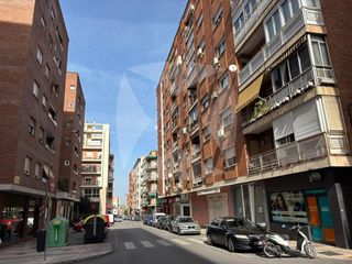 Lloguer Local Comercial  Calle rafael lucenqui. Local adaptado en alquiler. zona centro.