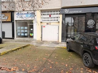 Lloguer Aparcament cotxe  Avenida jose maría alcaraz y alenda. Plaza de garaje en alquiler. zona valdepasillas