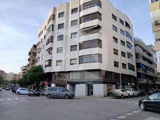 Oficina  Calle diaz brito. Oficinas en el centro con entrada independiente de unos 350 m
