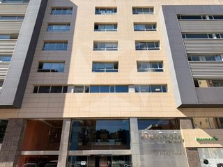 Miete Büro  Luis alvarez lencero. Oficina en alquiler con tres despachos zona valdepasillas