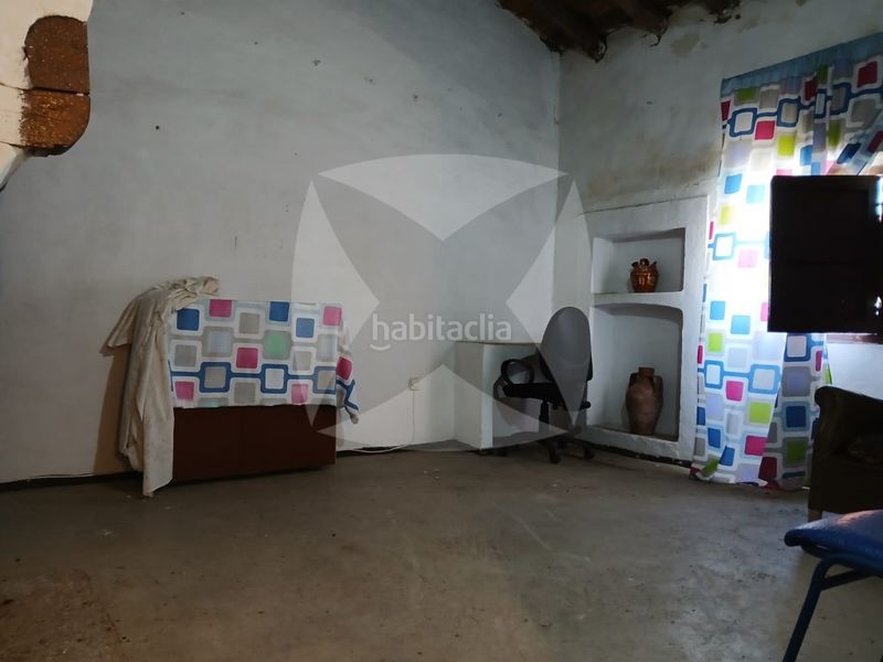 Foto 0c1bcd3c-c9b0-456d-8617-13f0043fd173. Casa amb aparcament a Malpartida de Cáceres