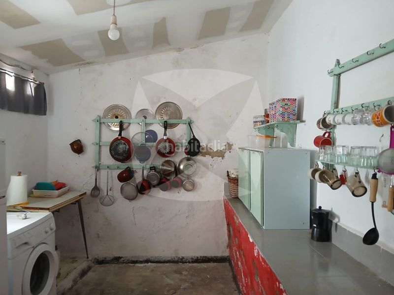 Foto c26c7b2f-8e89-43c8-abaf-6d31dc3d831d. Casa amb aparcament a Malpartida de Cáceres