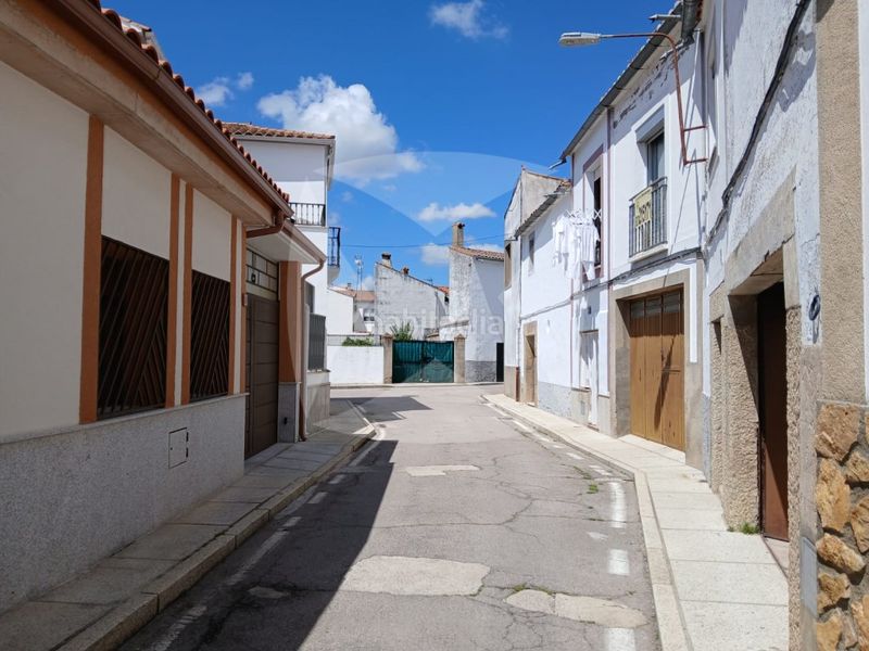 Foto c5046f57-7743-41e6-8ec8-6cd37f3bec53. Casa amb aparcament a Malpartida de Cáceres