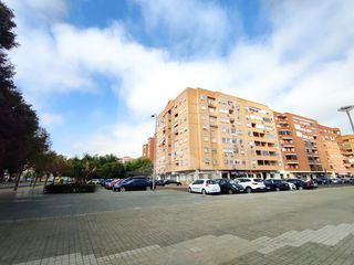 Lloguer Pis  Calle jacinta garcía hernández. Vivienda amueblada con 4 dormitorios, para estudiantes en valdep