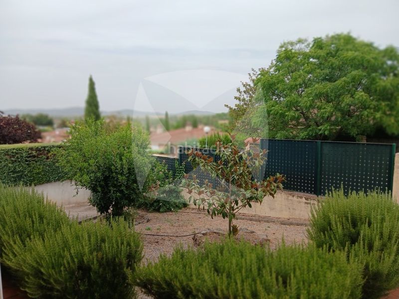 Foto 0dcfab50-0e23-4e5f-aa3b-f32a6b148691. Xalet amb aparcament a Ceres Golf Cáceres