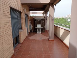 Àtic  Carretera sevilla. Atico de dos dormitorios con terraza de 25 m2 , zona crt de sevi