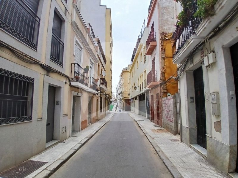 Foto f683c0f2-21c9-458d-bd44-236b5e412144. Casa a Casco Antiguo Badajoz