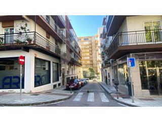 Office space  Calle reval. Oficina enventa de unos 119 m2. zona centro