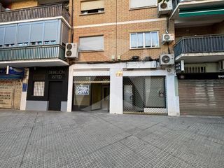 Local Comercial  Avenida maria auxiliadora. Local en venta y alquiler. zona maria auxiliadora.