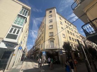 Miete Etagenwohnung  Calle menacho. Piso en alquiler en el centro