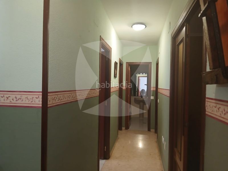Foto f3fe1dde-6d23-4192-a4f7-ea0433e586b3. Alquiler piso  en alquiler cerca de la zona de colon para estudiantes en Cáceres