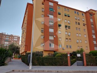 Lloguer Pis  Avenida antonio masa campos. Piso en alquiler amueblado, zona santa marina