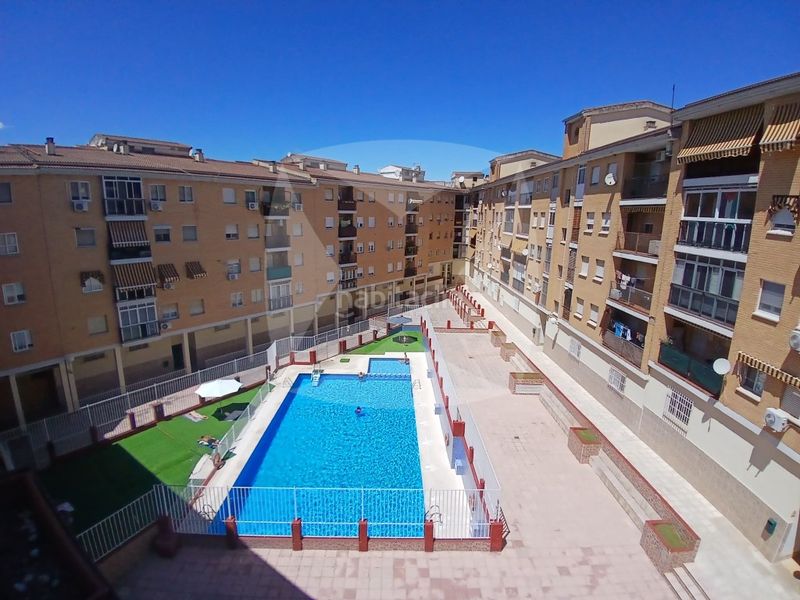 Foto 5495b5e6-3397-4d63-a9c8-08571ba068fa. Pis amb aparcament piscina a La Estación Badajoz