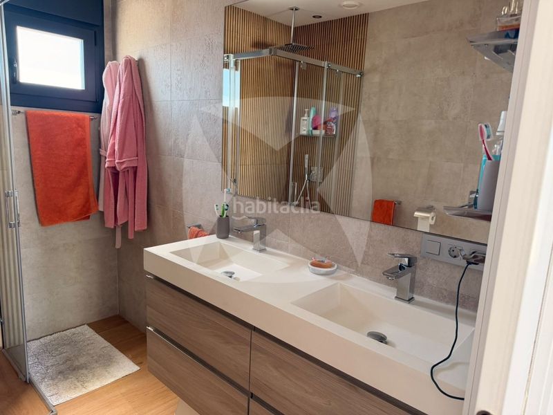 Foto 15dc60cb-a151-4ead-b811-13a85a6c2722. Casa amb aparcament piscina a Las Vaguadas Badajoz