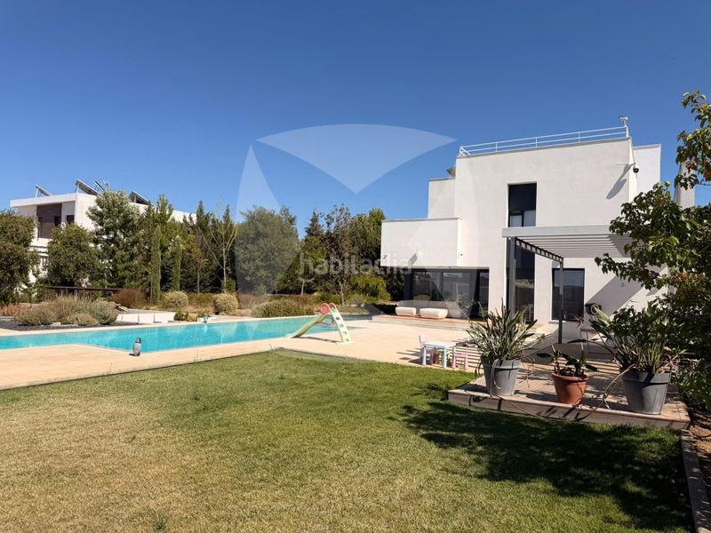Foto e08b7aca-3acb-47c8-9fca-fc14141f4c96. Casa amb aparcament piscina a Las Vaguadas Badajoz