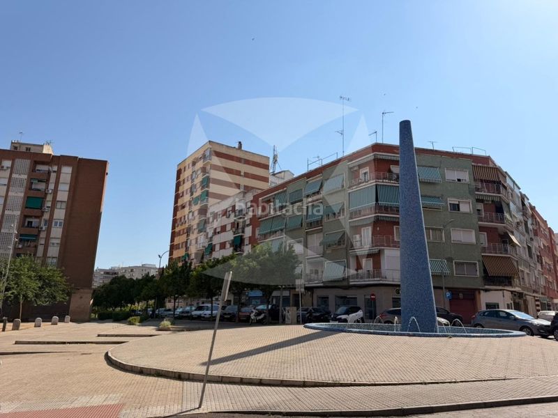 Foto f968fc9e-22bf-4d06-af24-21ee53f644ce. Pis a Santa Marina Badajoz