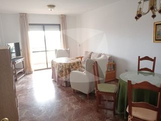 Alquiler Piso  Calle ángel quintanilla ulla. Piso en alquiler de 4 dormitorios para estudiates o mir. zona va