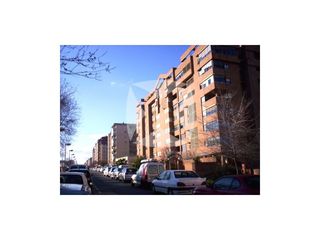Lloguer Pis  Avenida ruta de la plata. Piso en alquiler en avda. ruta de la plata, cuatro habitaciones