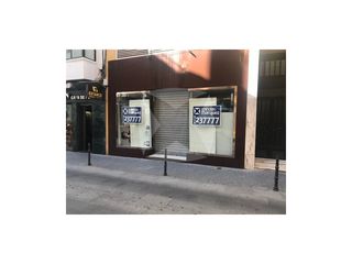 Lloguer Local Comercial  C. vasco núñez, 8. Local adaptado con planta baja y entreplanta en alquiler. zona c