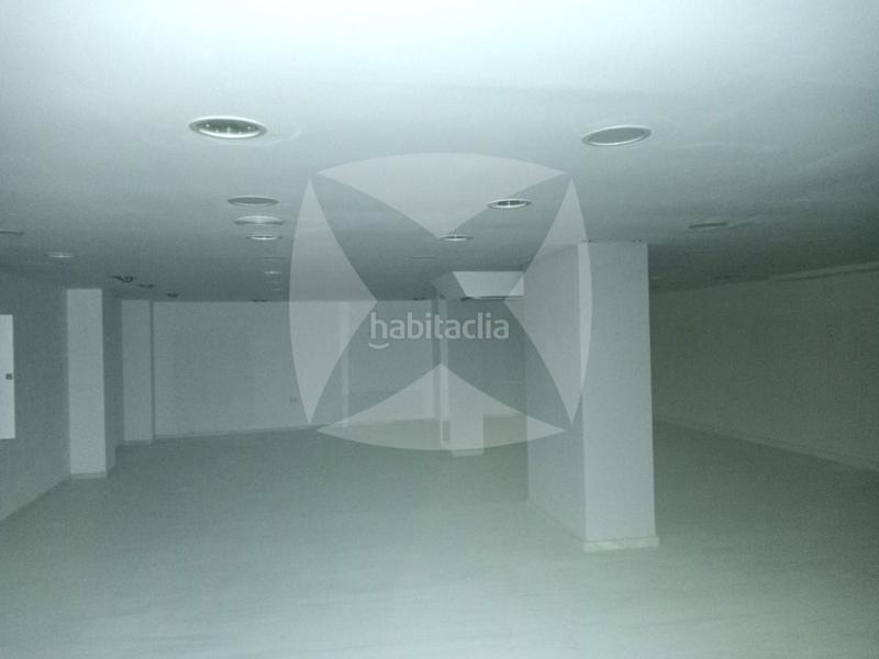 Foto aee35d83-dddb-4ebc-a5e9-25cd96494e01. Alquiler local comercial local adaptado en alquiler. zona centro. en Badajoz