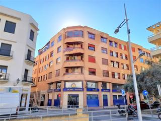 Àtic a Casco Antiguo. Exclusivo ático en una sola planta de 4 dormitorios con plaza de