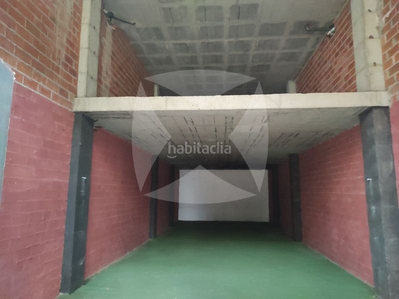 Foto ab554153-1f2e-40bc-8c30-6cf93fd169e3. Local comercial a Avenida Elvas Badajoz