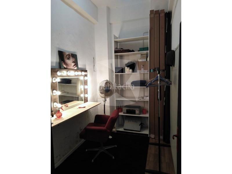 Foto 6d8bcb3f-2cab-4afe-9370-cc6ae09cf020. Lloguer local comercial a Centro Cáceres