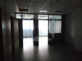 Oficina a Valdepasillas - La Paz - Huerta Rosales. Oficina en venta con despachos y plaza de garaje opcional. zona