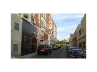 Location Local commercial à Maria Auxiliadora - Barriada de Llera. Localen alquiler, adaptado para hosteleria, zona maria auxiliado