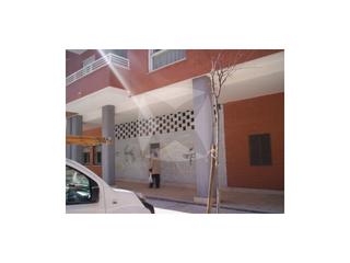 Lloguer Local Comercial  N/a. Local comercial en venta o alquiler. zona nuevo cáceres