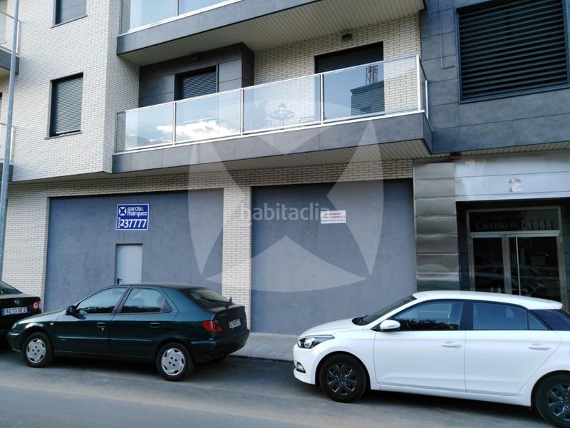 Foto bdfdf7ac-cbb9-4c0f-9963-f9b0727a0739. Local comercial a Pardaleras Badajoz