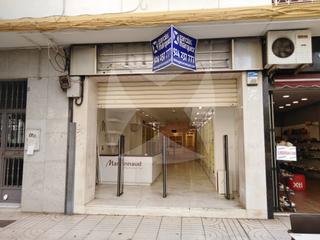 Lloguer Local Comercial a Santa Marina. Local comercial completamente adaptado junto a el corte ingles.