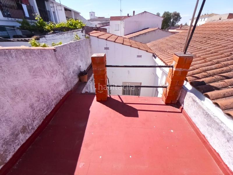 Foto 77d5fc1b-7a14-4d54-a77a-133b1f330725. Casa adossada a Valdetorres