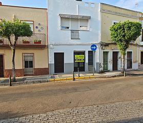 Casa en Centro. Exclusiva planta baja de 132 m junto al museo y teatro romano de